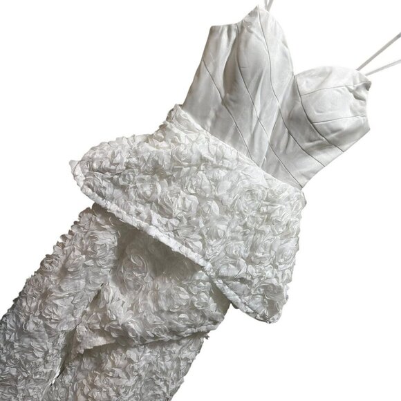 NWT Bariano Georgiana Gown Size 4 White Strapless 3D Flowers Avant Garde Dress - Picture 4 of 11